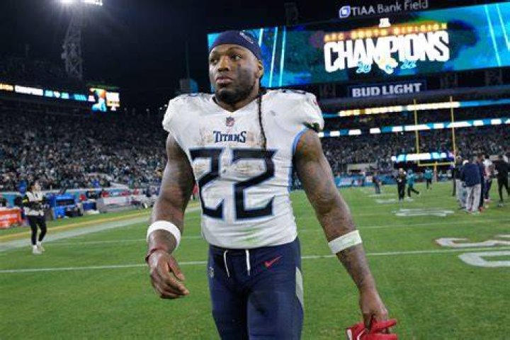 Derrick Henry on Titans Legend Eddie “He is Like a Brother to Me”