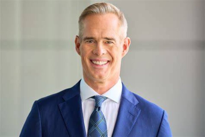 Joe Buck wouldn't take back Randy Moss fakemooning outrage