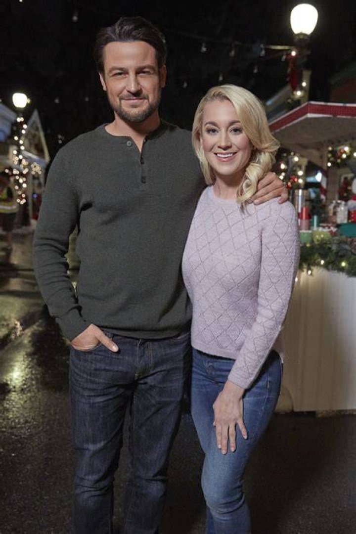 Partner Tyler Hynes Actor Wife