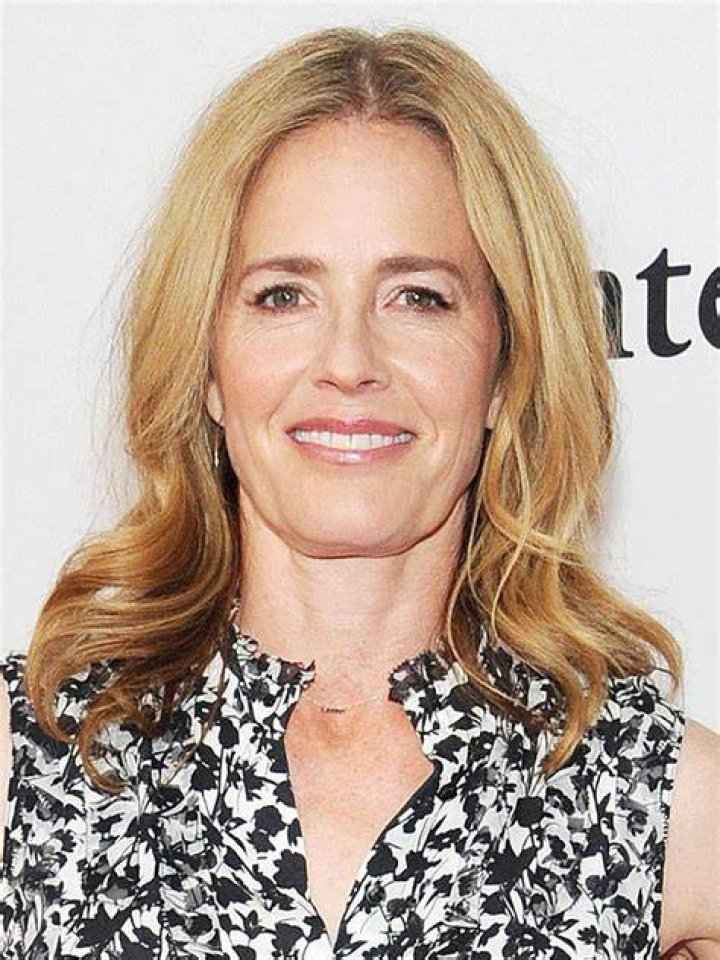 Picture of Elisabeth Shue