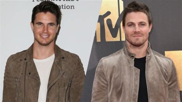 Robbie Amell and Stephen Amell Celeb Siblings Pinterest The CW