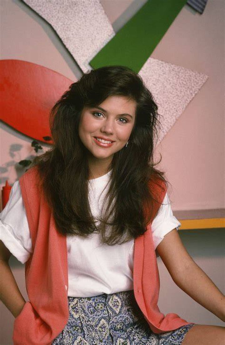 The Enduring Legacy Of Kelly Kapowski: A Symbol Of Optimism And Style