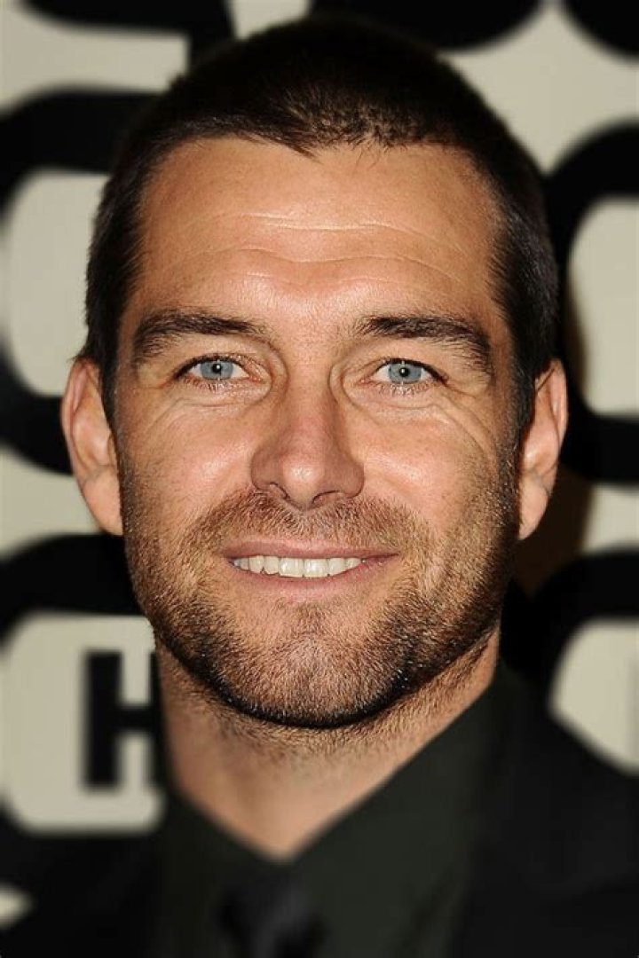Top-Rated Performance: Antony Starr Shines In "Without A Paddle"